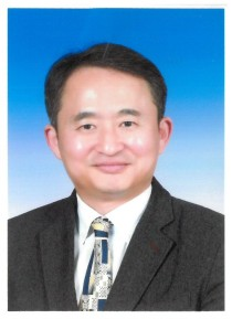 전 근 수 사진