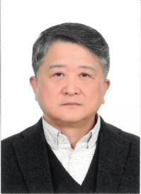 최 병 일 사진